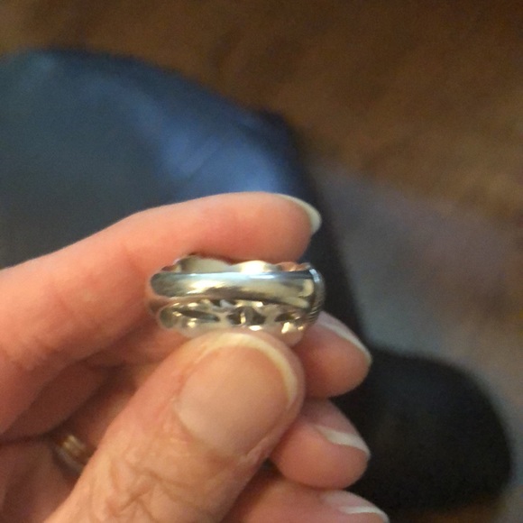 Judith Ripka sapphire/sterling silver dome ring. - Picture 10 of 10